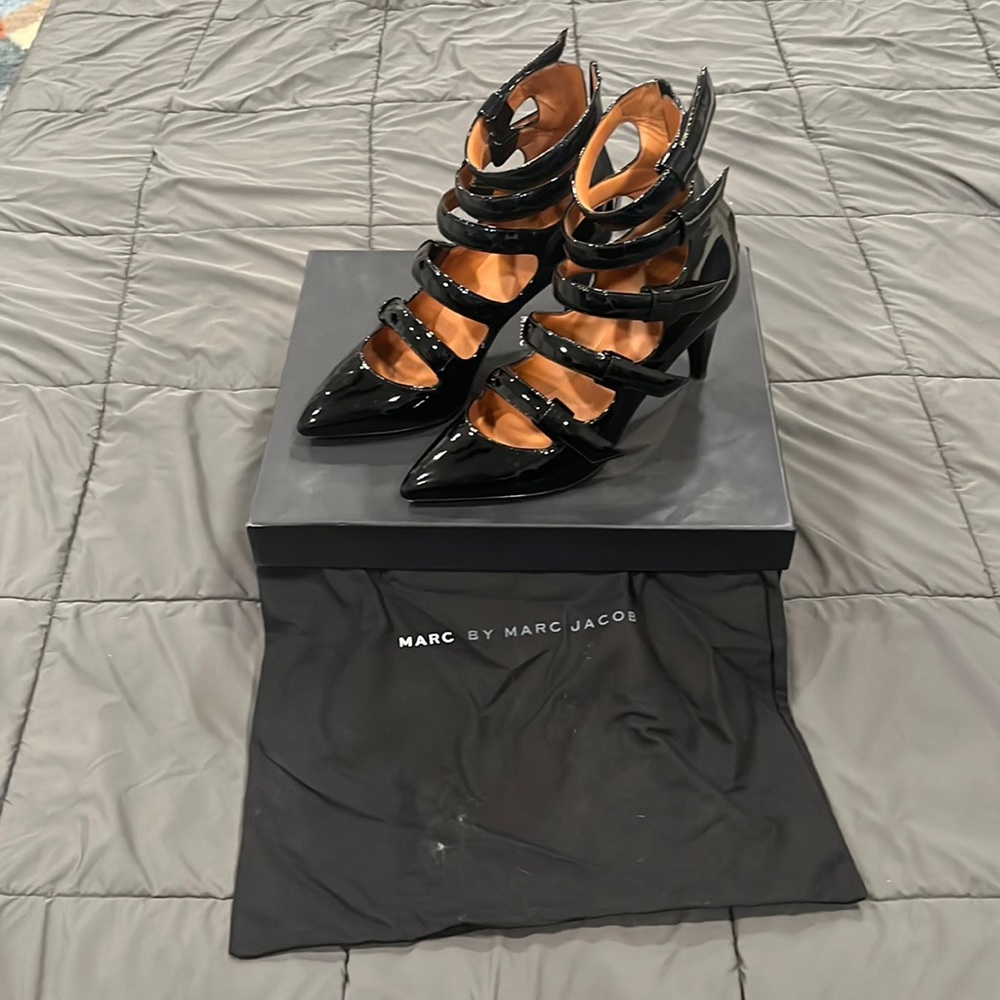 Marc Jacobs Seditionary Pumps Black Patent 38.5